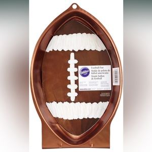 NEW Wilton First & Ten Football Game Night Aluminum Cake Pan